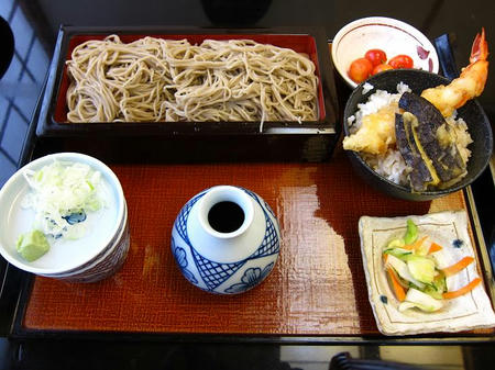 そばきり酒房 すだ金 生粉打ちそば+菊セット