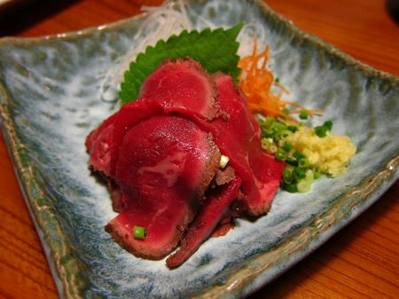 美食・美酒小路 いっちょう 牛タタキ