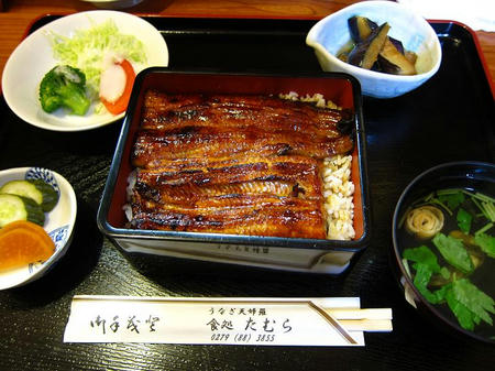 食事処 たむら　うな重（上）