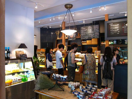 ベーカリー&レストラン 沢村