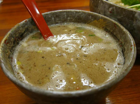 豚骨らーめん れん 燻つけ麺スープ
