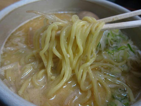 らーめん みそ膳 中太麺