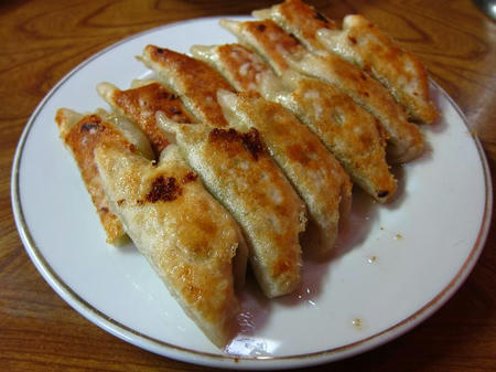 中華飯店 鈴蘭 ぎょうざ2人前
