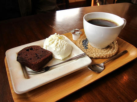 Omoya Cafe&Lunch ガトーショコラ&珈琲