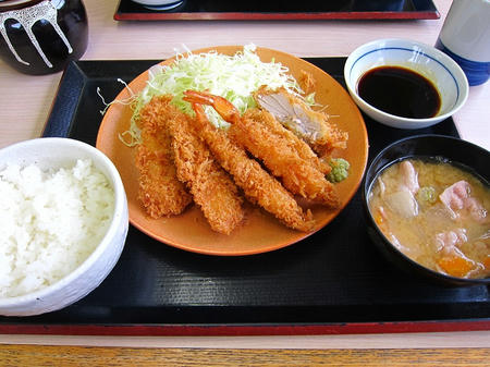 かつや