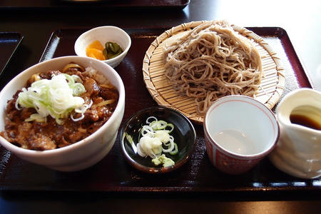蕎麦 山海酒屋 山人