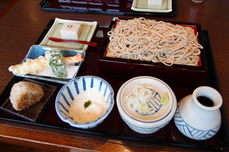 蕎麦 貴石