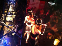 1_201104220855.jpg