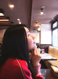 1_201104220870.jpg