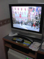 藩公行列のニュースをホテルのテレビにて。