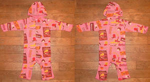 Matt munchies総柄長袖フーデッドロンパース Pink
