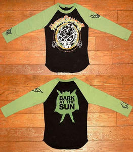 BARK AT THE SUNドラキュラシルエット長袖Tシャツ(Baby) Green