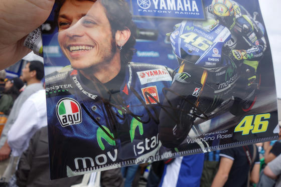 MotoGP もてぎ ロッシ サイン
